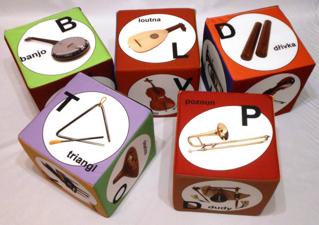 Kostky 15x15x15cm - abeceda hudební nástroje 